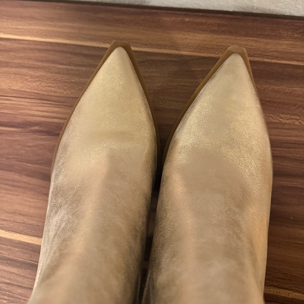 MIA PRARIE METALLIC POINTED TOE CHELSEA BOOT 8 1/2 - Picture 4 of 5